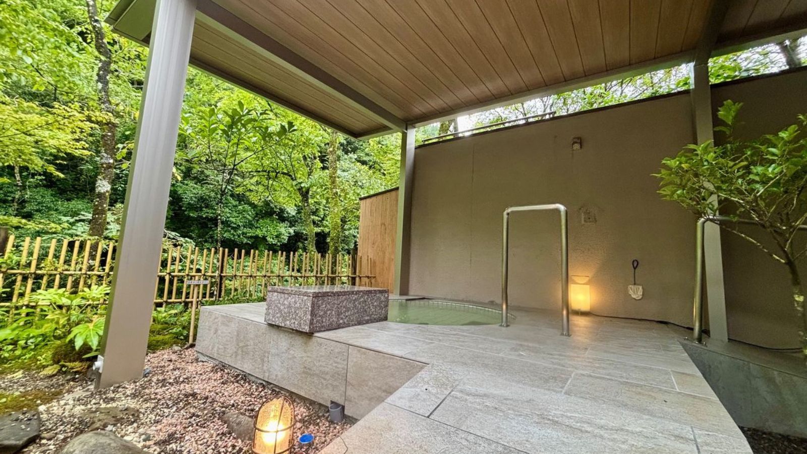 NEMUスイート雪　自然美露天風呂