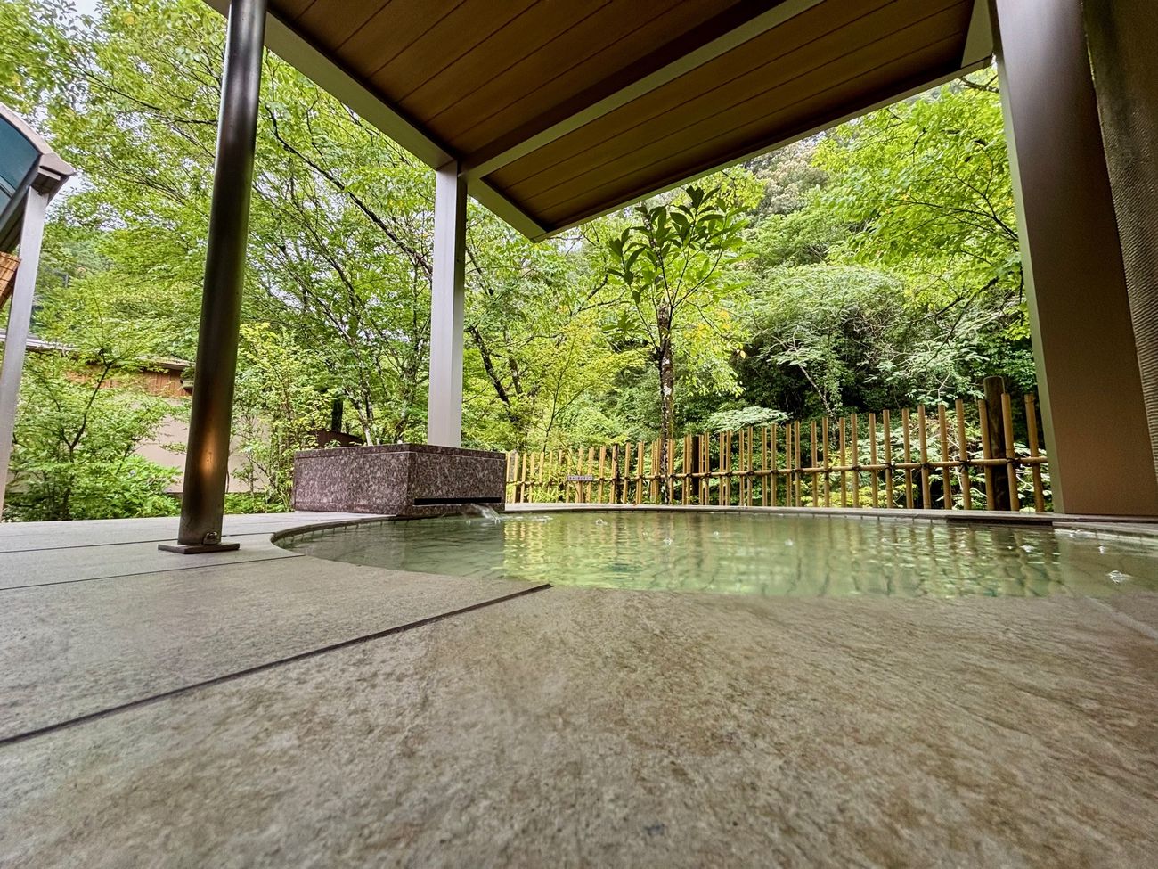 NEMUスイート　雪　露天風呂