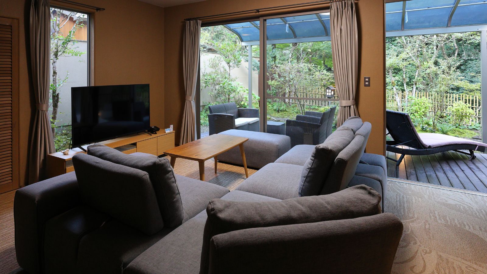 NEMUスイート雪/リビング