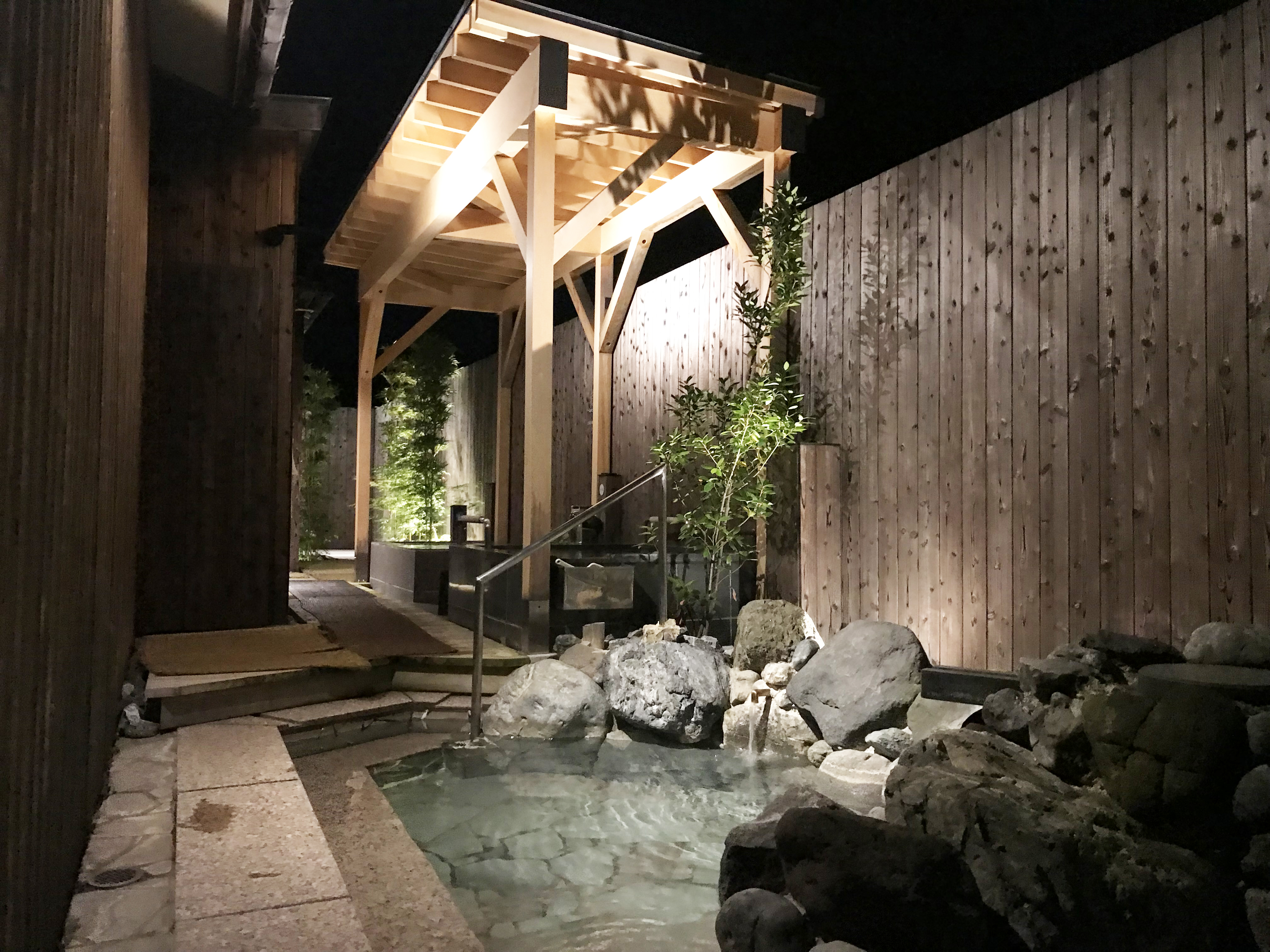 【1階露天風呂＆サウナイメージ】好評の施設