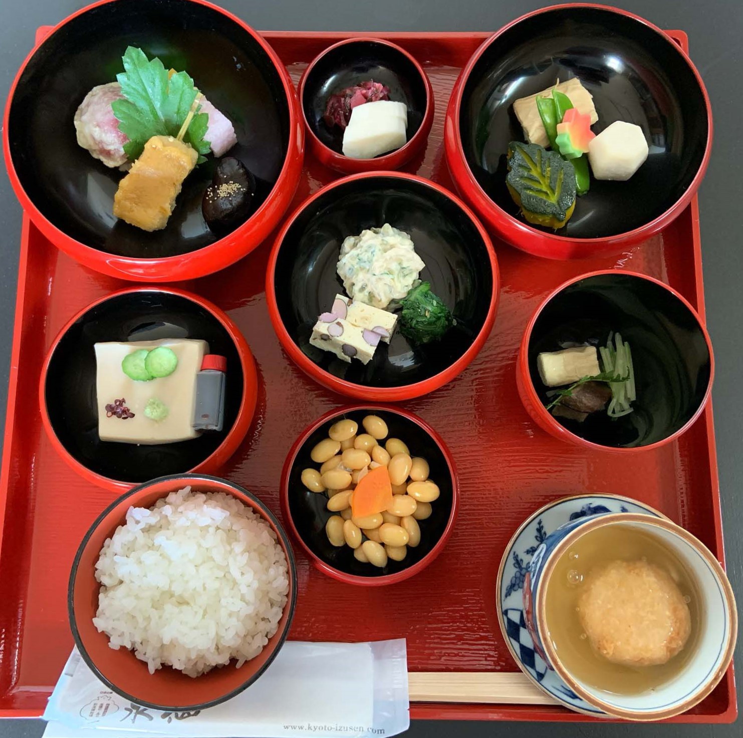  京の花街 上七軒〜老舗仕出し割烹「泉仙」の精進料理〜（朝食付）
