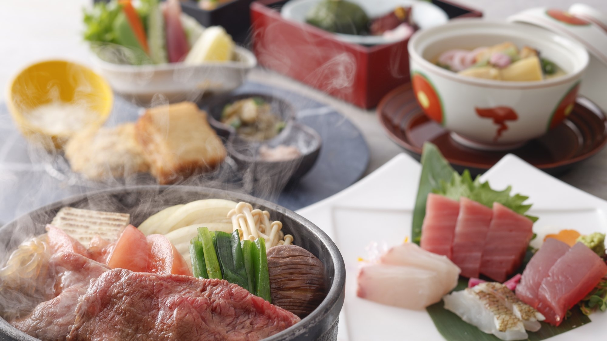 【土地の恵み会席】熊野牛すき焼きと勝浦漁港鮮魚のお造り食べ比べ会席