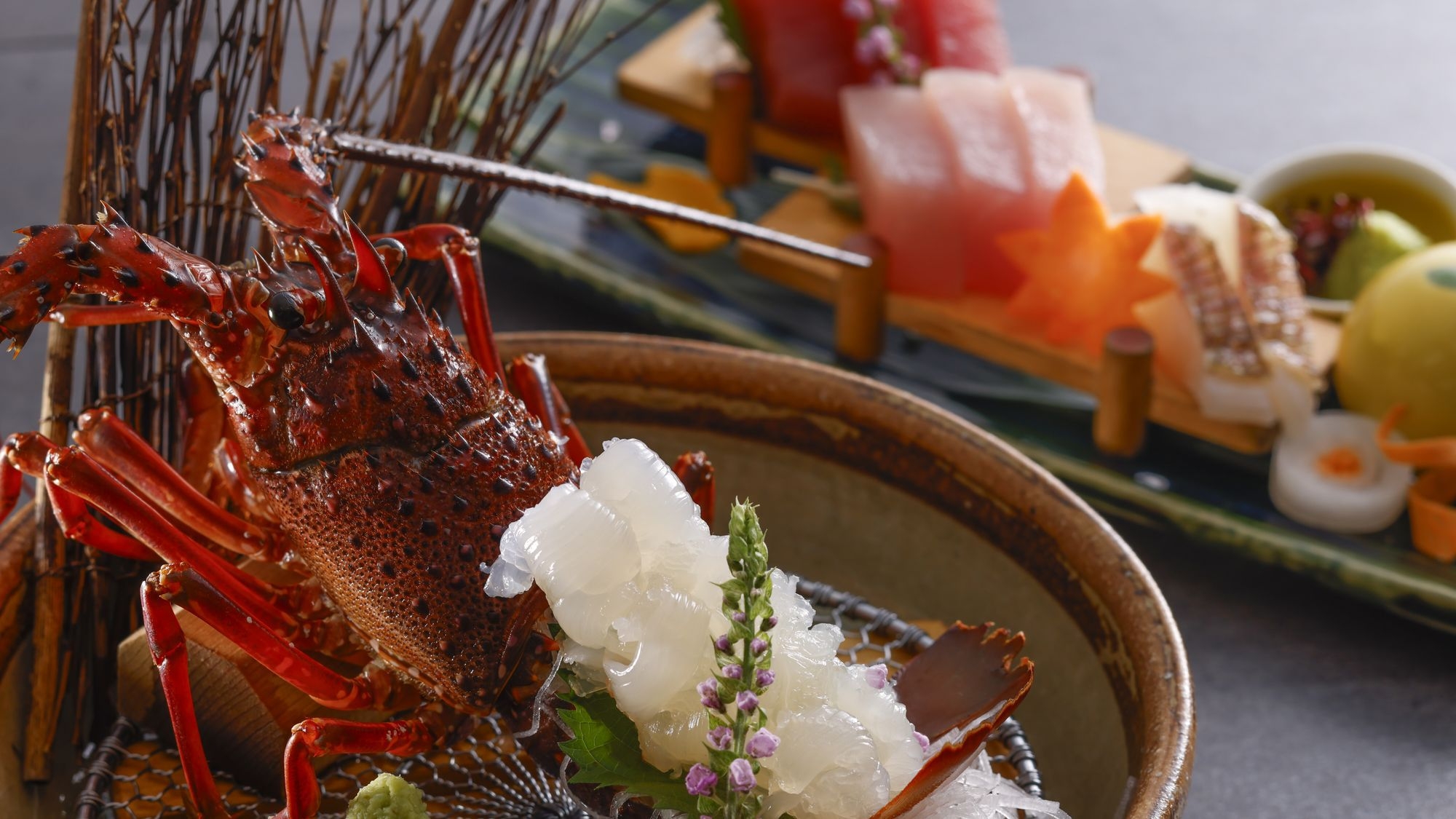 【特別会席】熊野牛蒸篭蒸しと伊勢海老、勝浦鮮魚のお造り会席