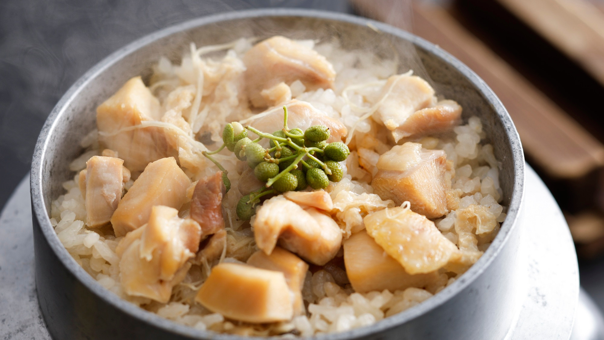 【季節の会席】夏(2026年6月～8月)食事　山椒と新生姜の鶏釜飯