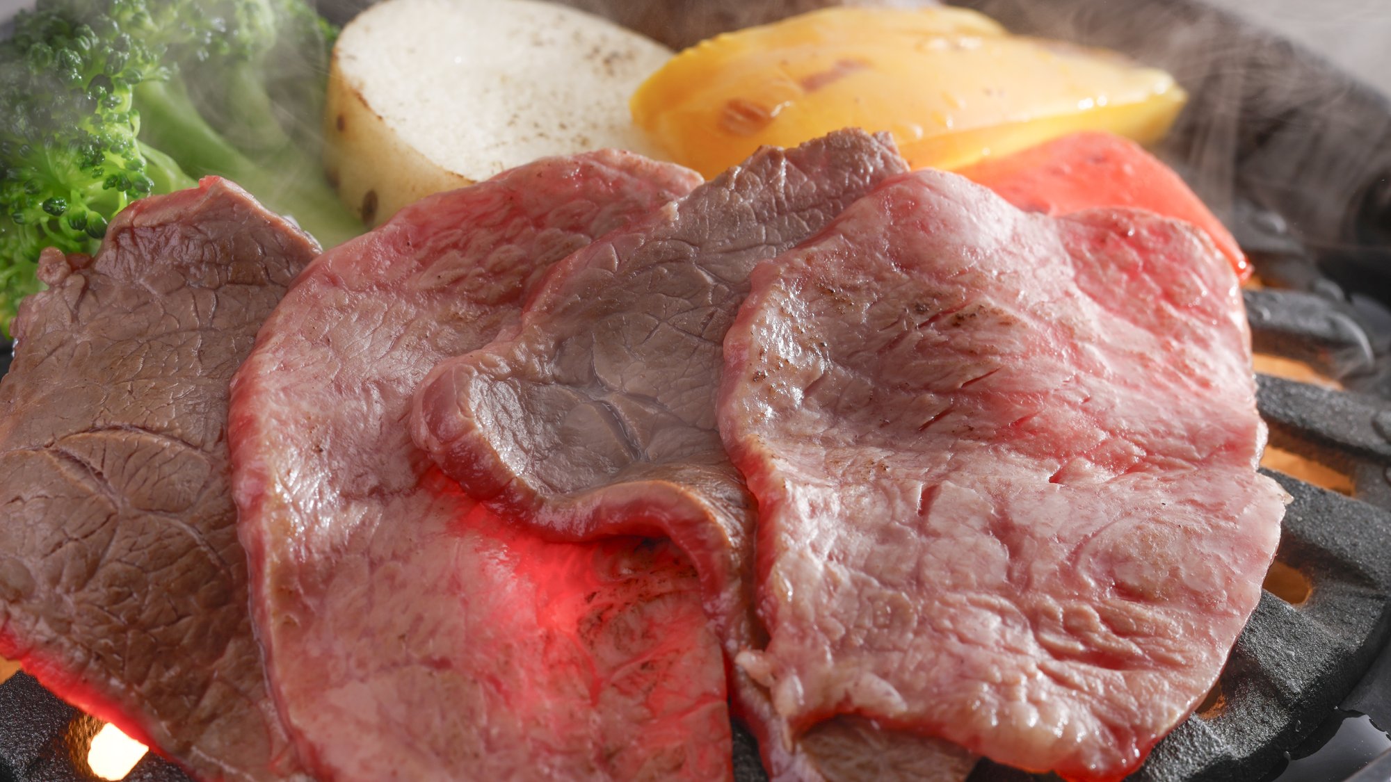 【季節の会席】春(2026年3月～5月)台の物　熊野牛ロースと赤身の炙り焼き