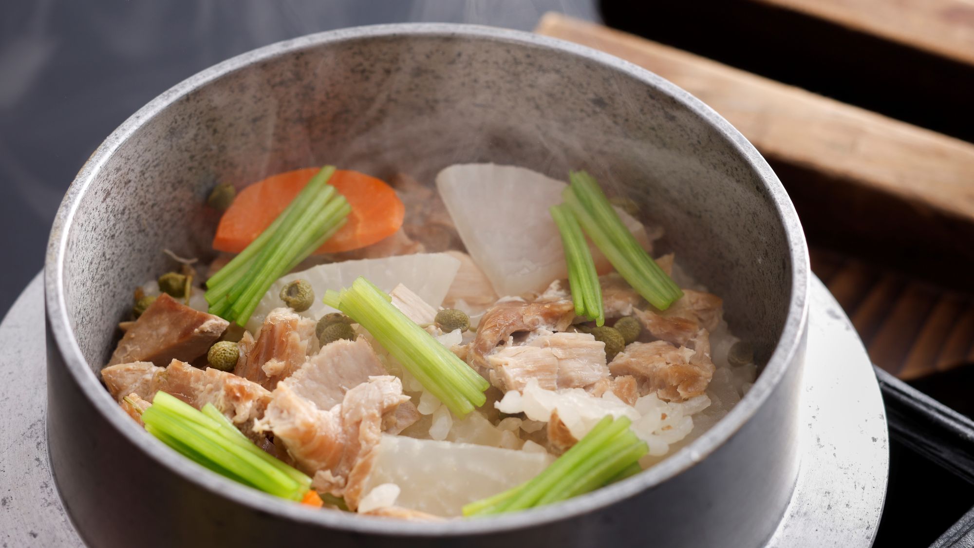 【季節の会席】冬(2026年12月～2027年2月)食事　自家製ツナの釜飯