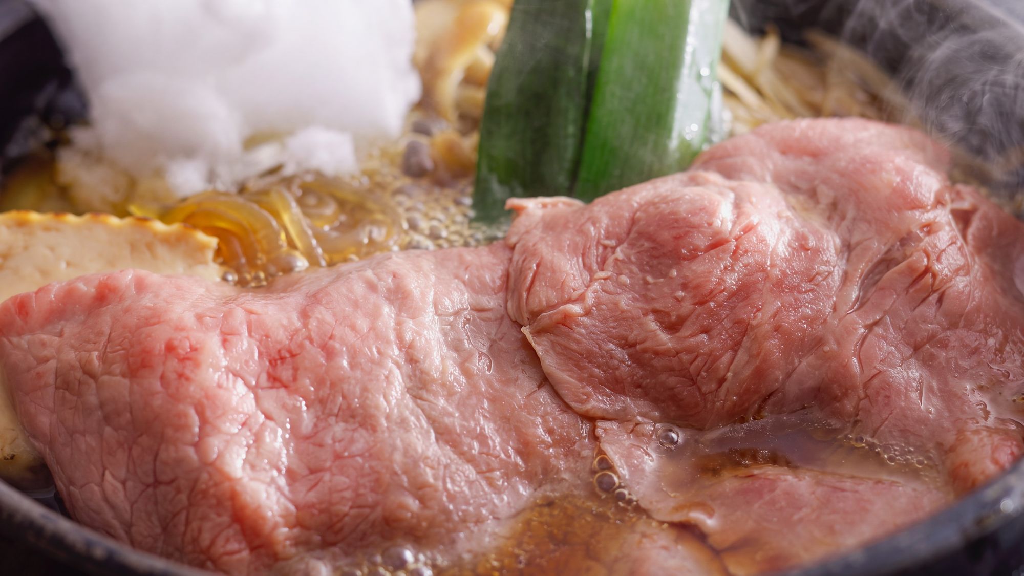 【土地の恵み会席】冬(2026年12月～2027年2月)台の物　熊野牛もも肉　綿あめすき焼き