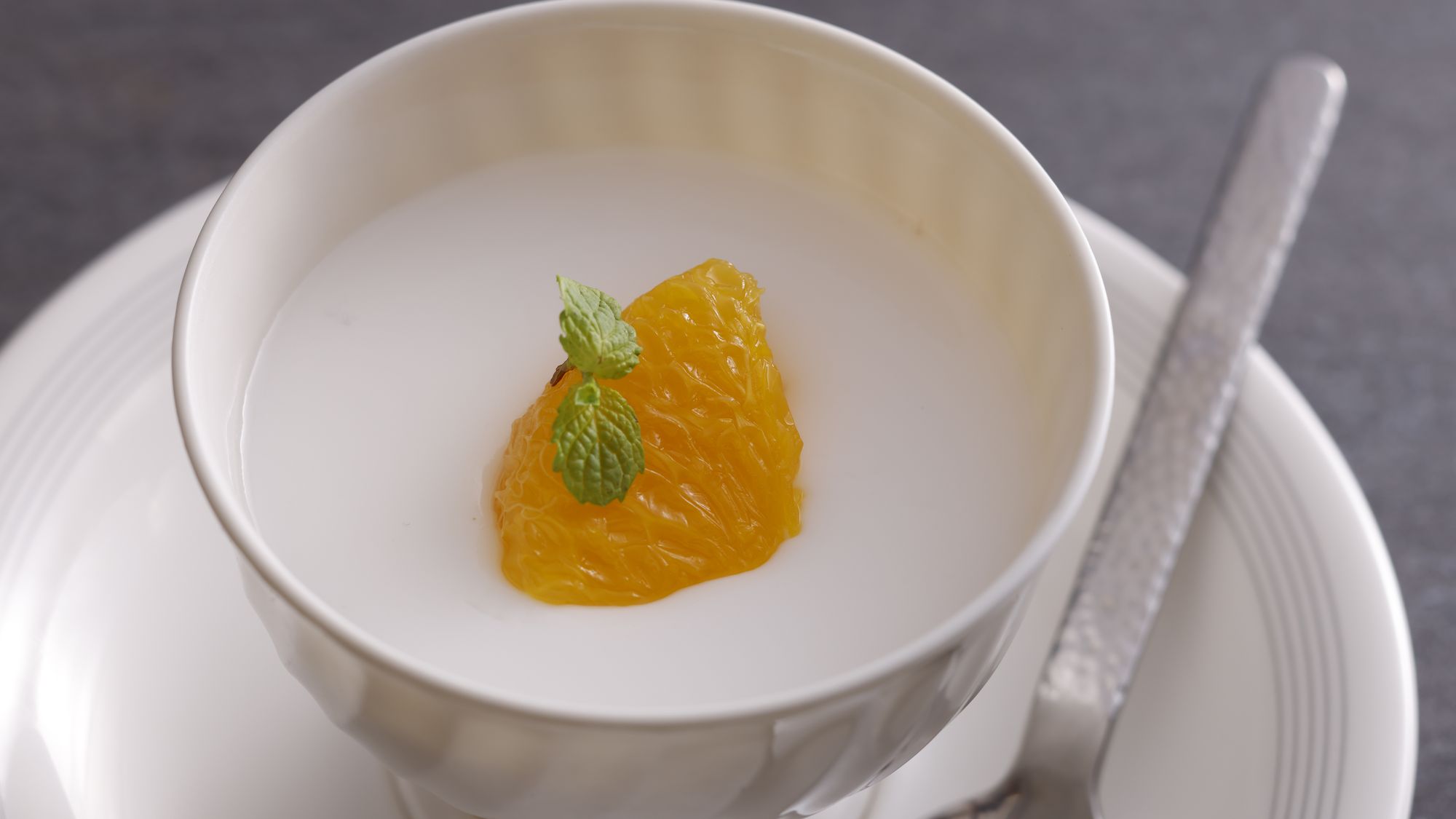 【季節の会席】冬(2025年12月～2026年2月)デザート　杏仁豆腐