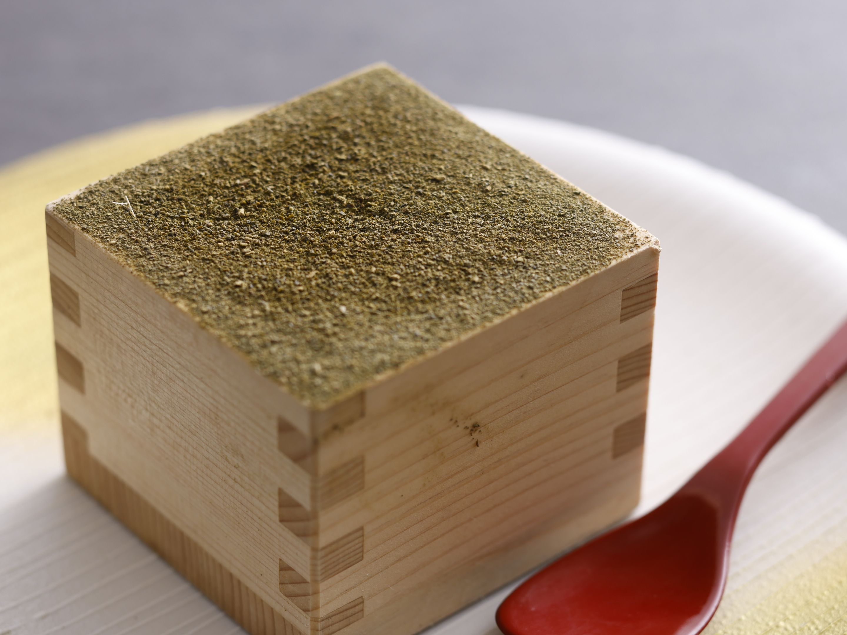 【土地の恵み会席】冬(2025年12月～2026年2月)デザート　升のほうじ茶ティラミス