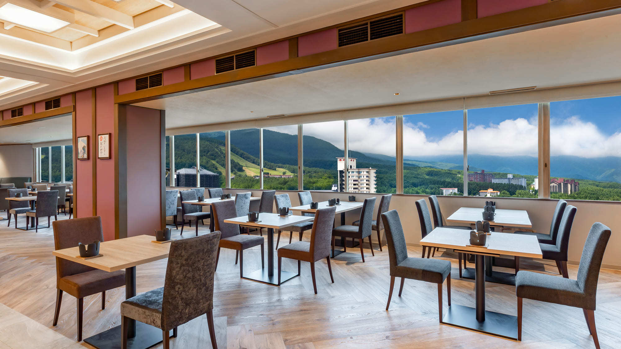 上州グルメビュッフェと草津温泉を堪能★チェックイン22時までOK！自由気ままな旅に最適＜1泊朝食付＞