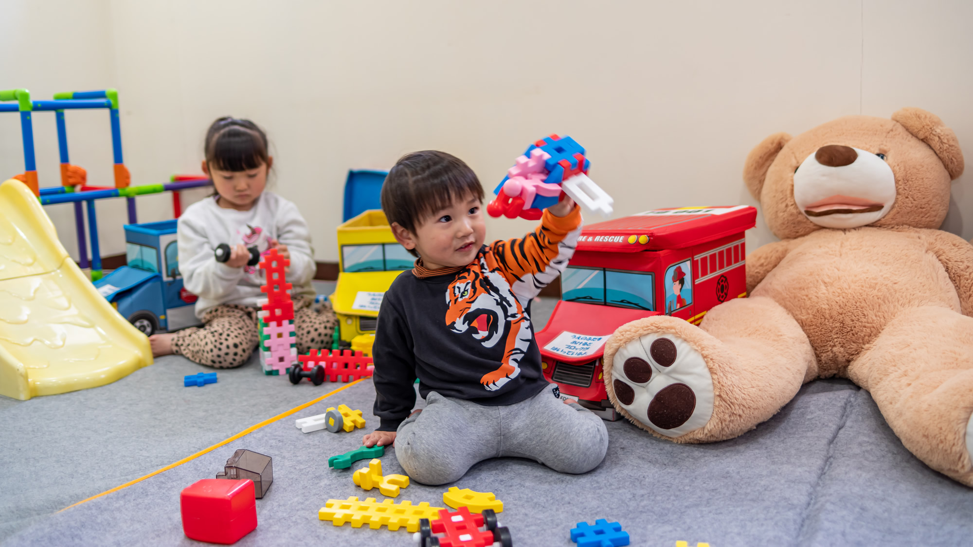 【キッズコーナー】遊び道具を揃えてます。※小学生未満のみ 必ず親御様がお付添いください