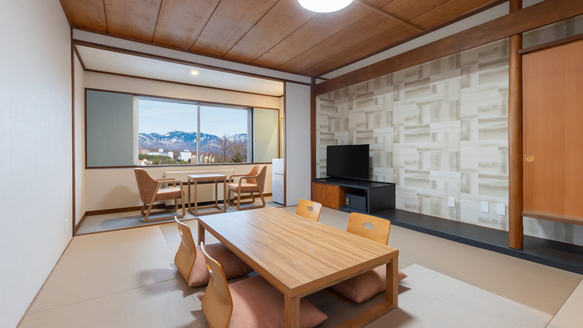 スタンダードタイプのお部屋。5名様までご宿泊できます。