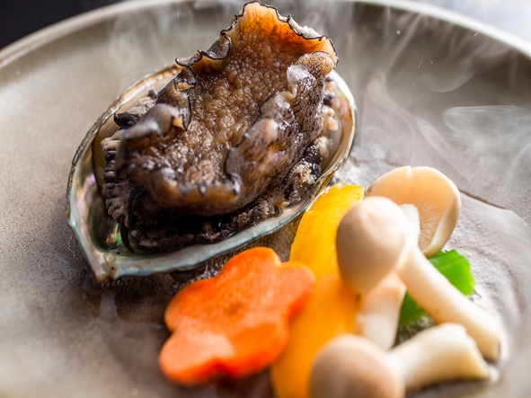 【食べきれる方、歓迎します】カニ3匹＋舟盛り！平日はアワビ陶板焼き付★豪快カニフルコース