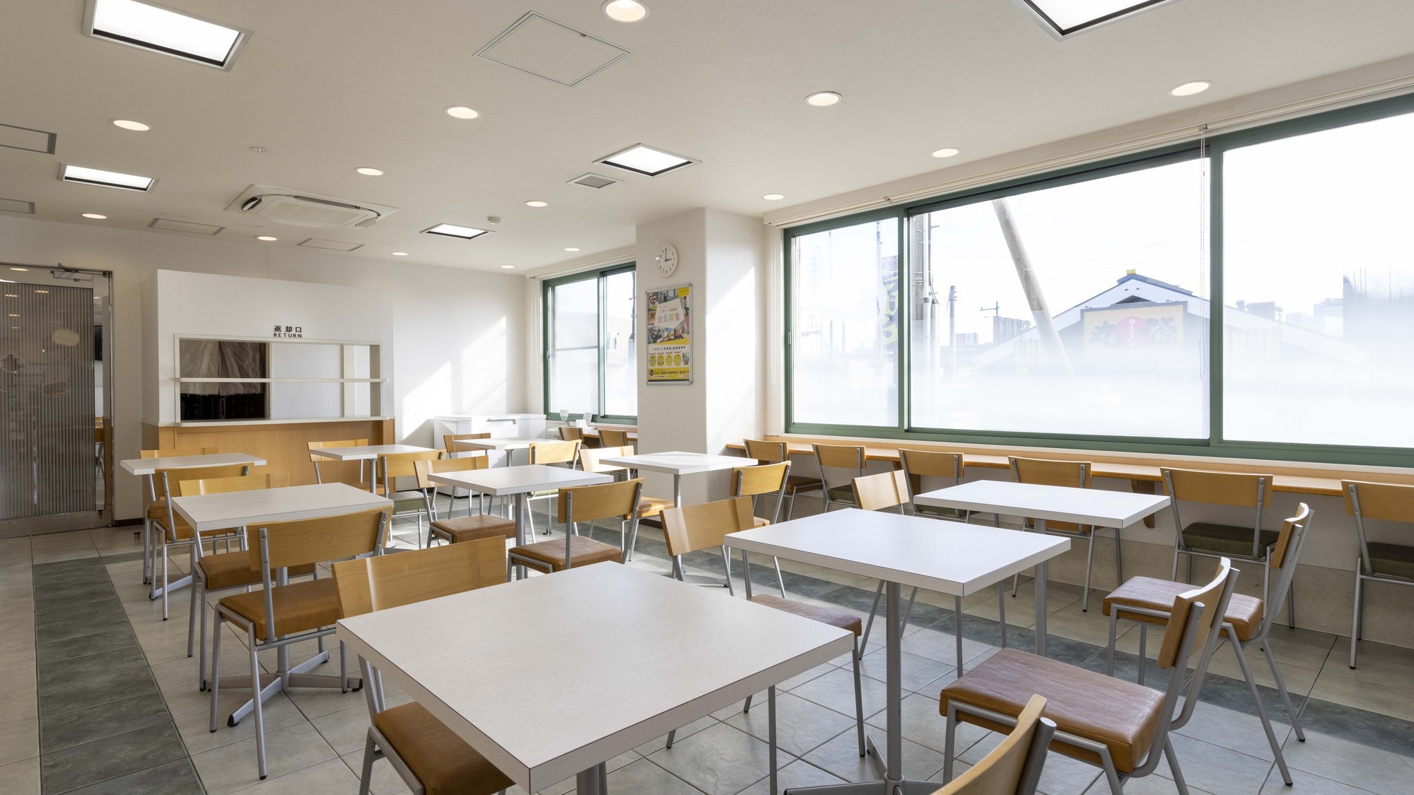 【12時チェックアウト】ゆっくり朝寝坊OK！レイトアウト付き♪