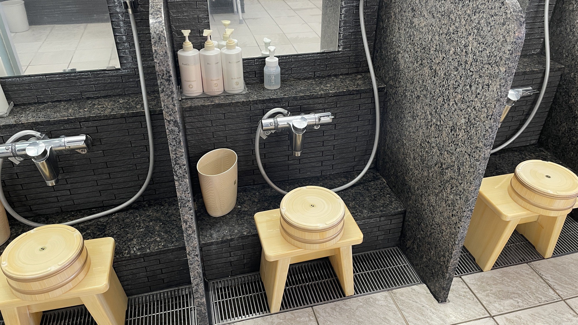 各種アメニティ、ダストボックス完備