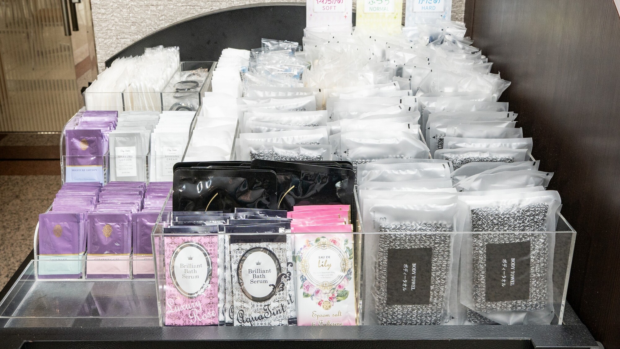 アメニティBARでは様々な種類を用意しておりますので、お荷物を減らして宿泊いただけ