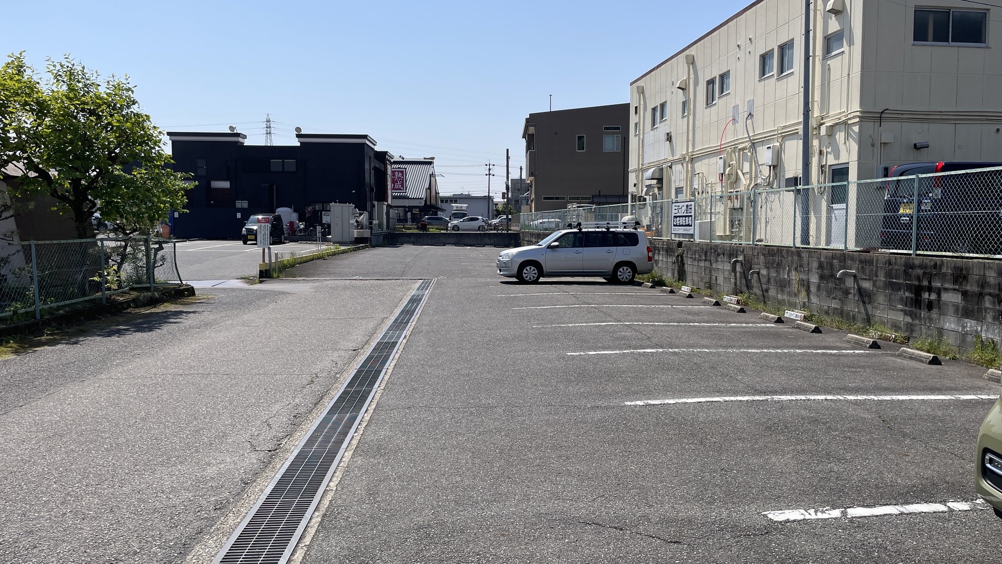 第2駐車場：ホテルより徒歩5分