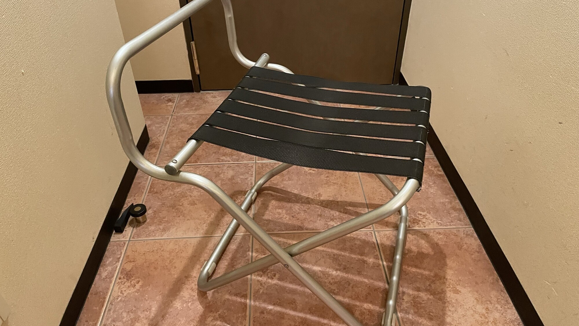 バゲッジラック：お荷物置き場として利用ください。