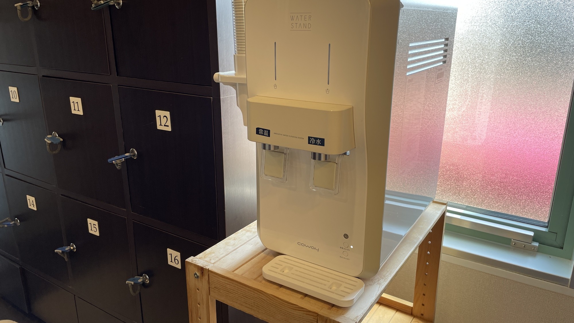 風呂上がりの火照った体に冷水はいかがですか