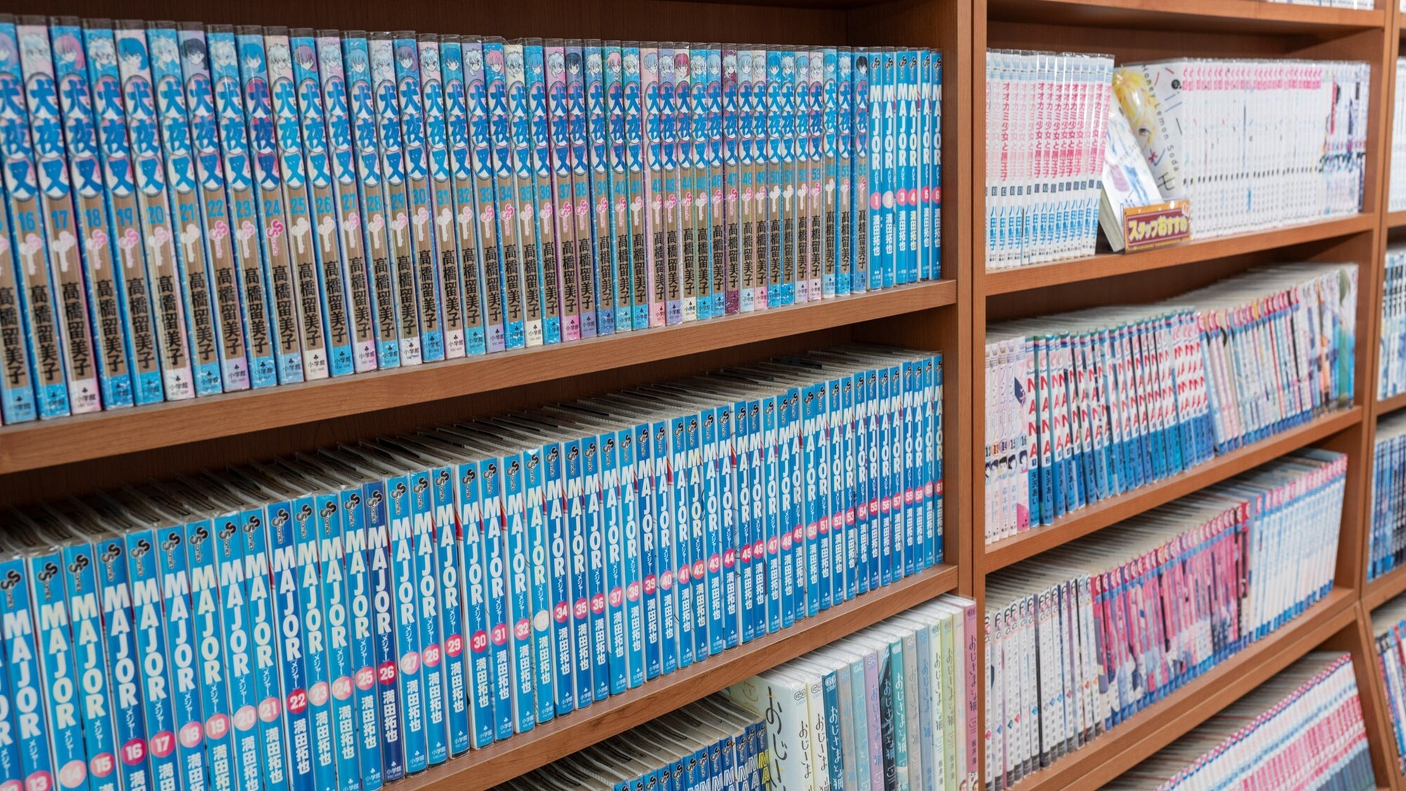 人気の少年誌用意してます