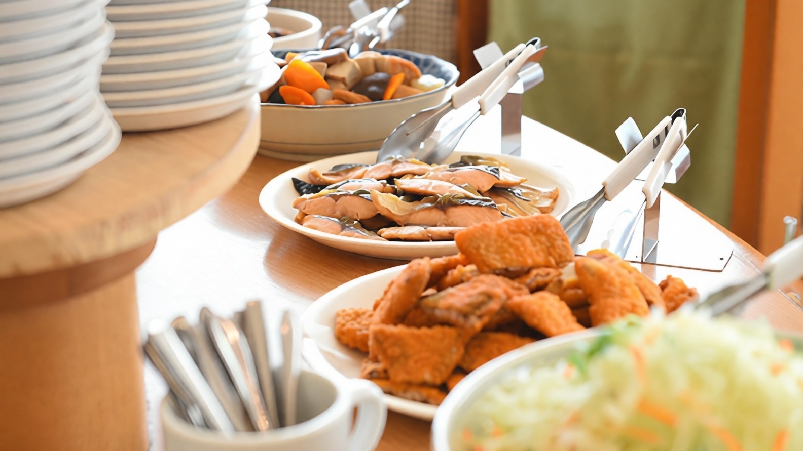 【朝食付き｜シンプルステイ】八戸駅直結の好立地。シンプルながら、充実の朝食と快適なひとときを