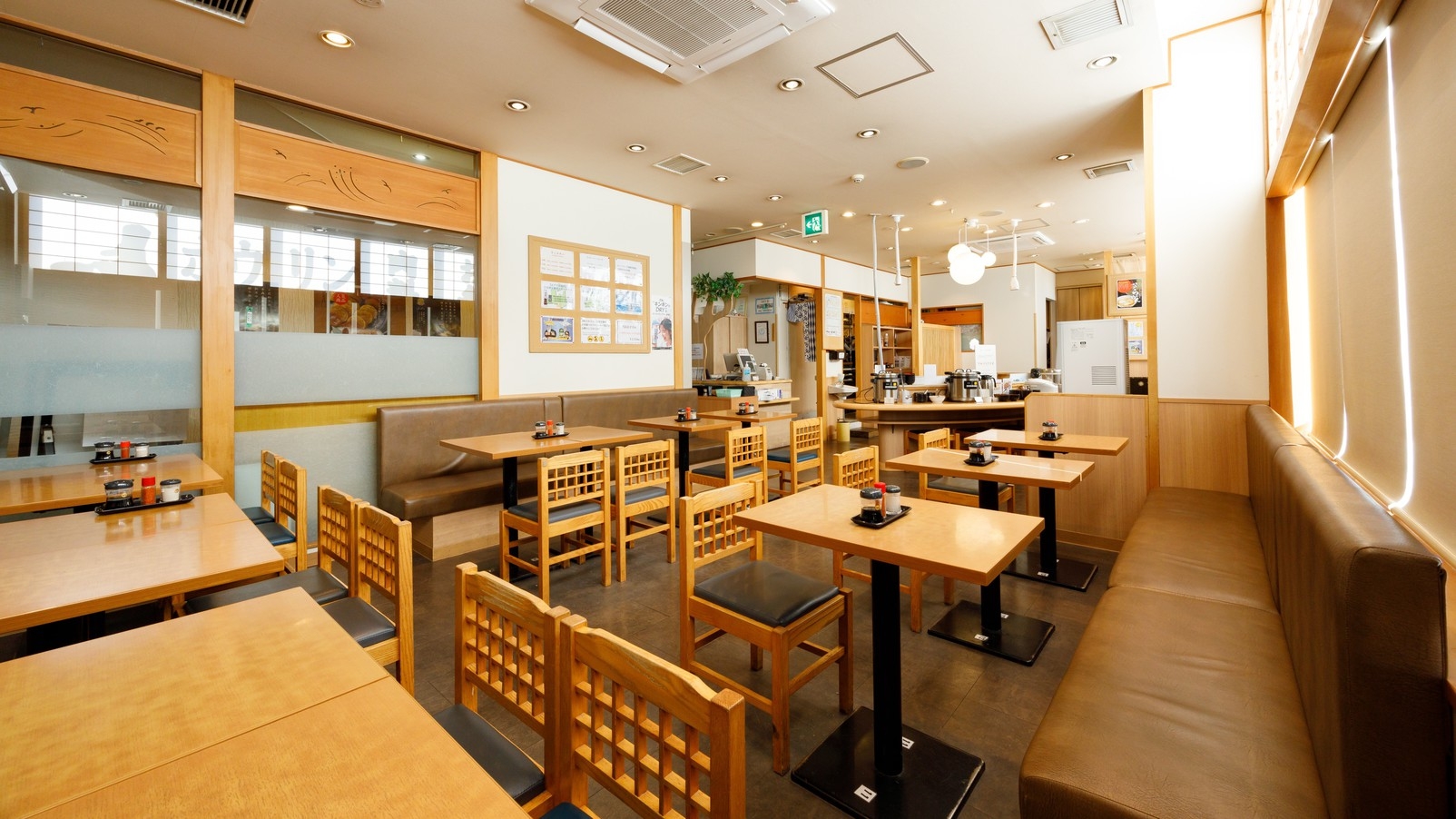 【夕朝食付｜八戸らーめん＆ミニネギトロ丼セット】館内レストランで青森・八戸の味覚を堪能