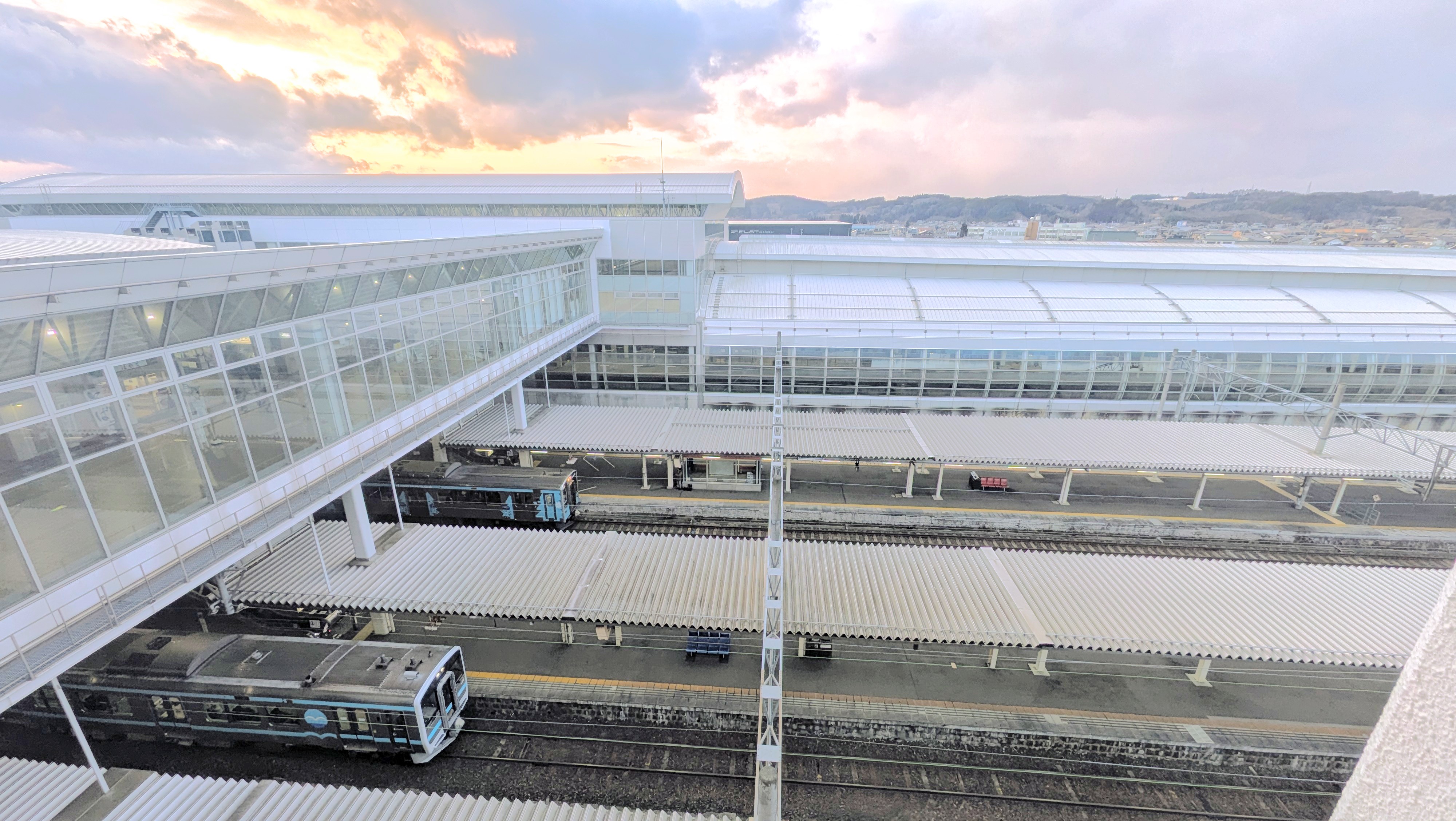 【八戸駅側客室からの風景】