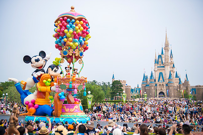 東京ディズニーランド（車で約１時間）