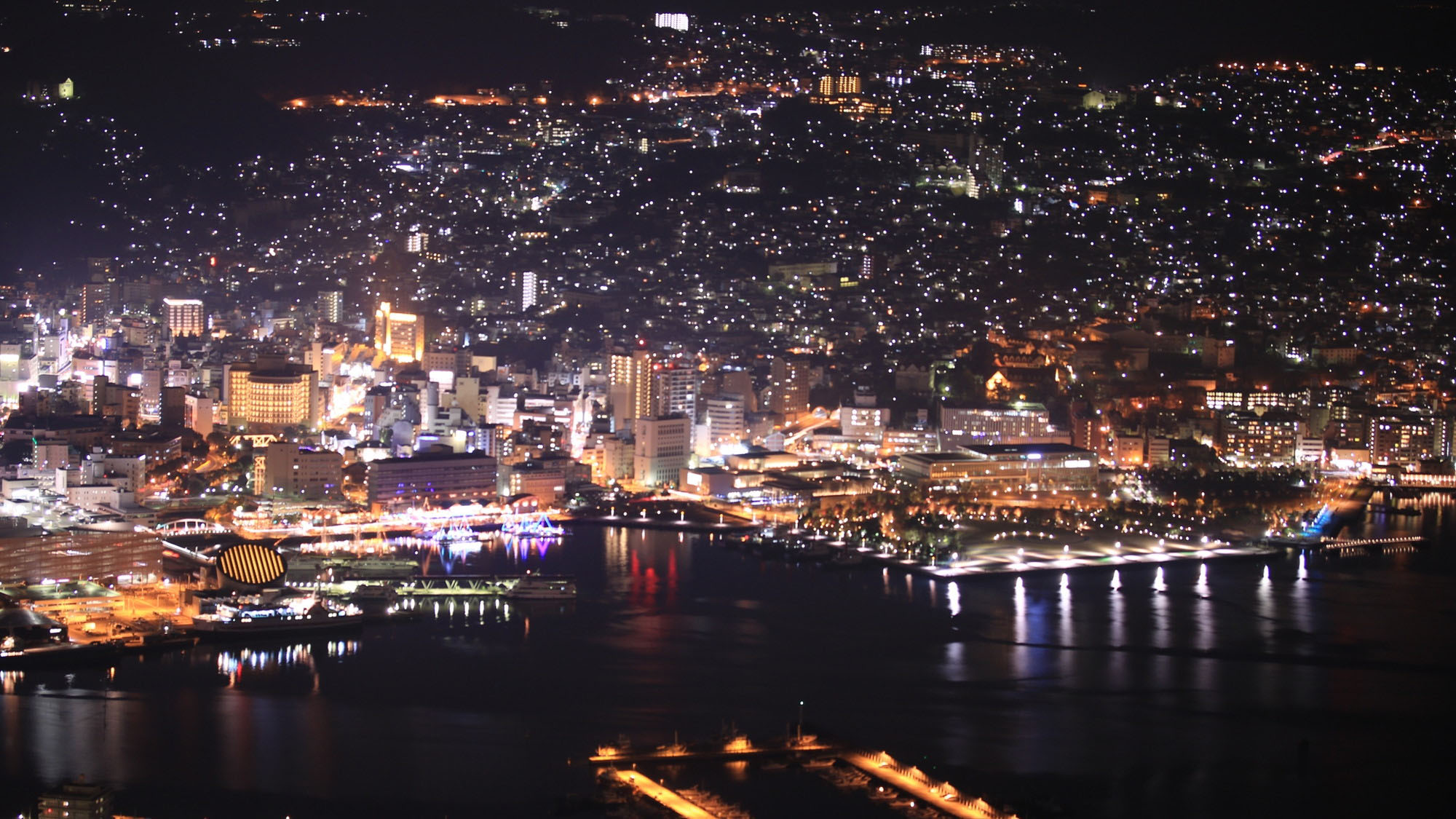 稲佐山公園からの夜景