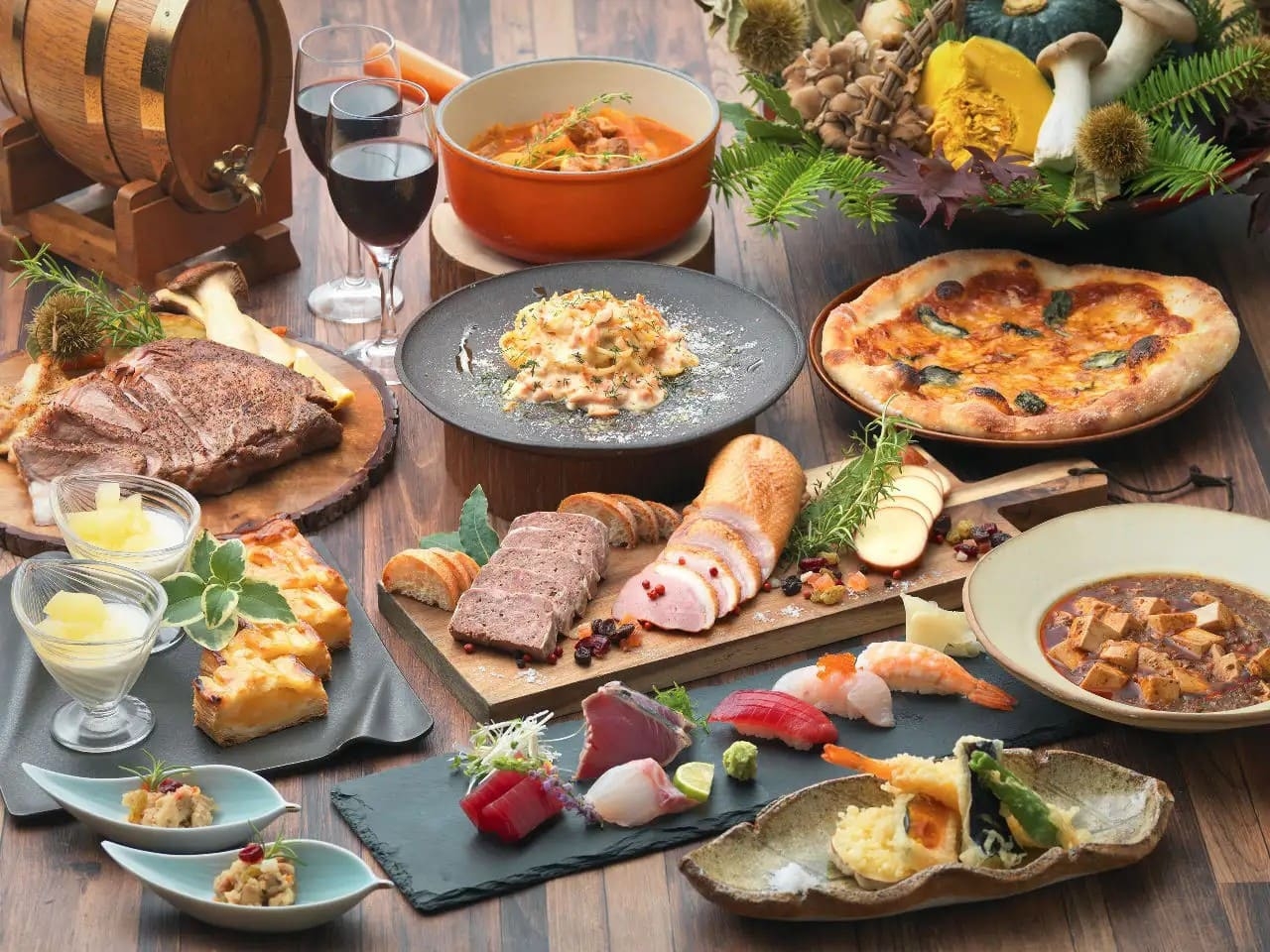 【1泊2食付】夕食（和洋中ブッフェ飲み放題付）・朝食付★駅から5分！