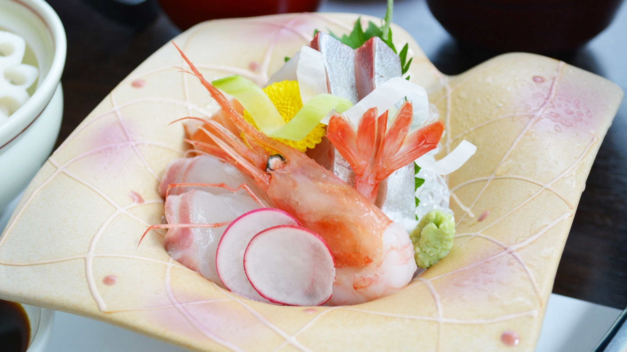 福井の海で獲れた新鮮な海の幸をご賞味ください