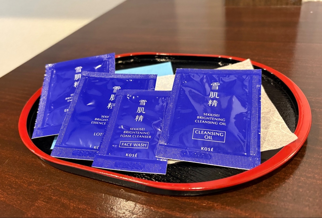 【楽天】【和定食　朝食付】　雪肌精4点セット付【女性限定】プラン