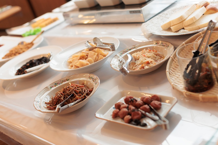 朝食バイキングの一例