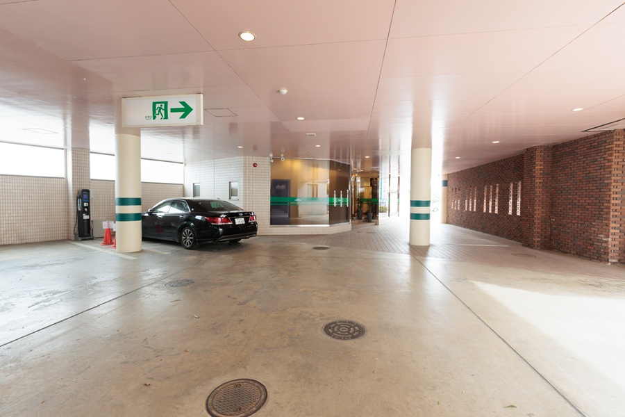 屋内駐車場