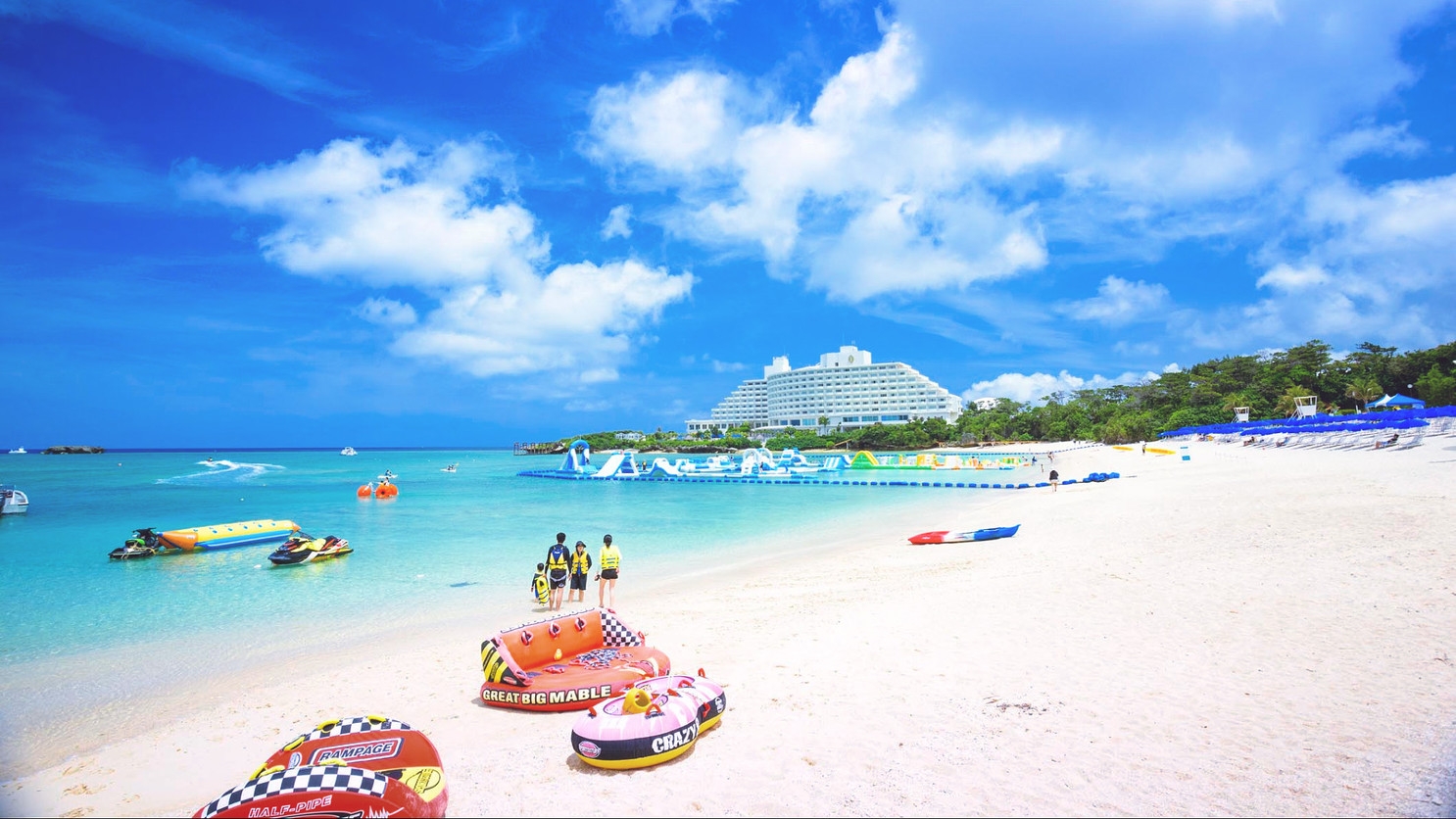 【さき楽30】最大25％オフ〜美しい万座ブルーとサンセットに包まれる贅沢な休日（素泊り）