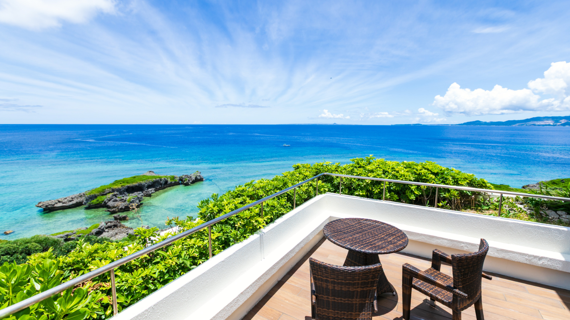 ■名護ベイスイート(64平米)　バルコニー