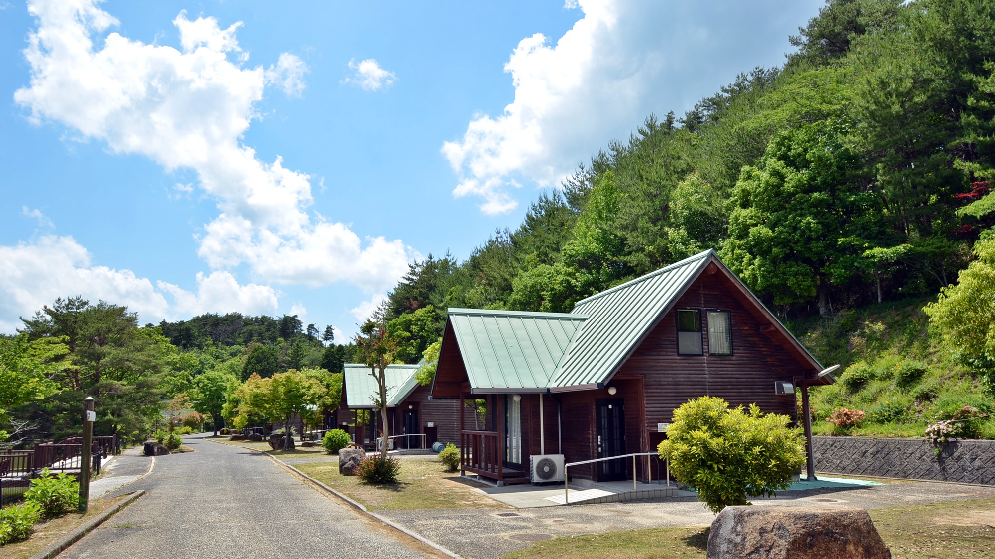 *【客室一例】湖畔バンガロー