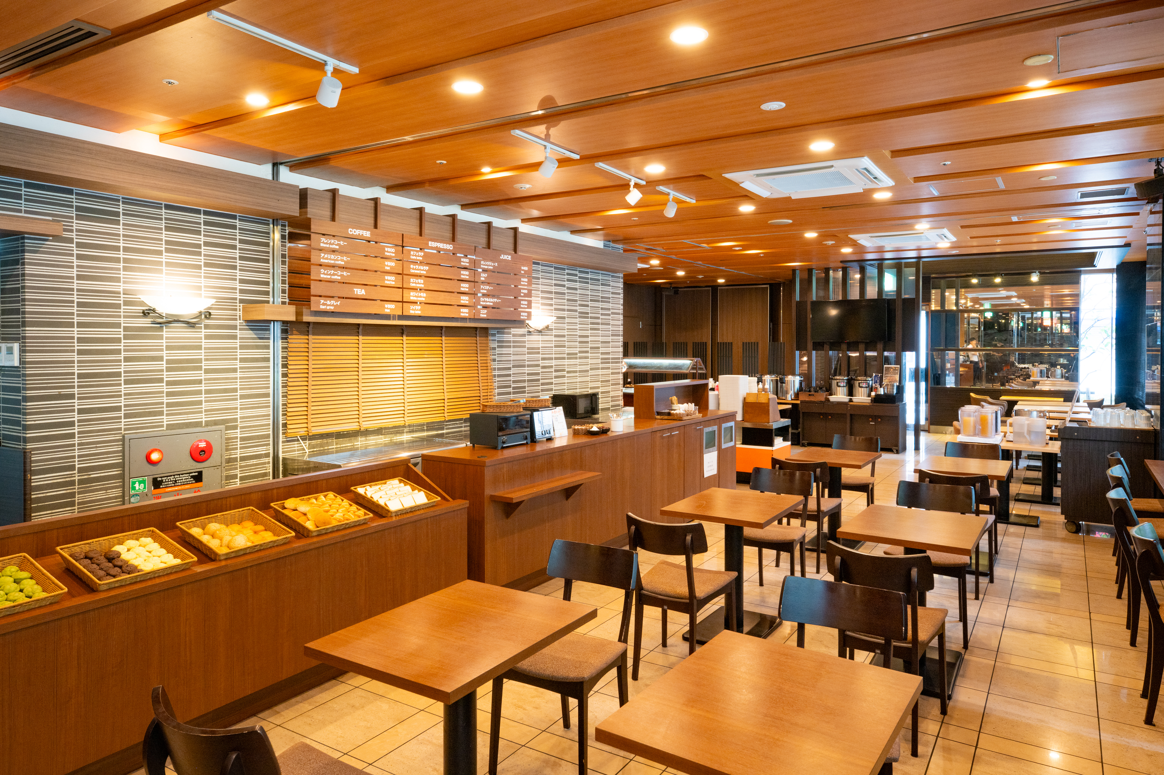 レストラン店内