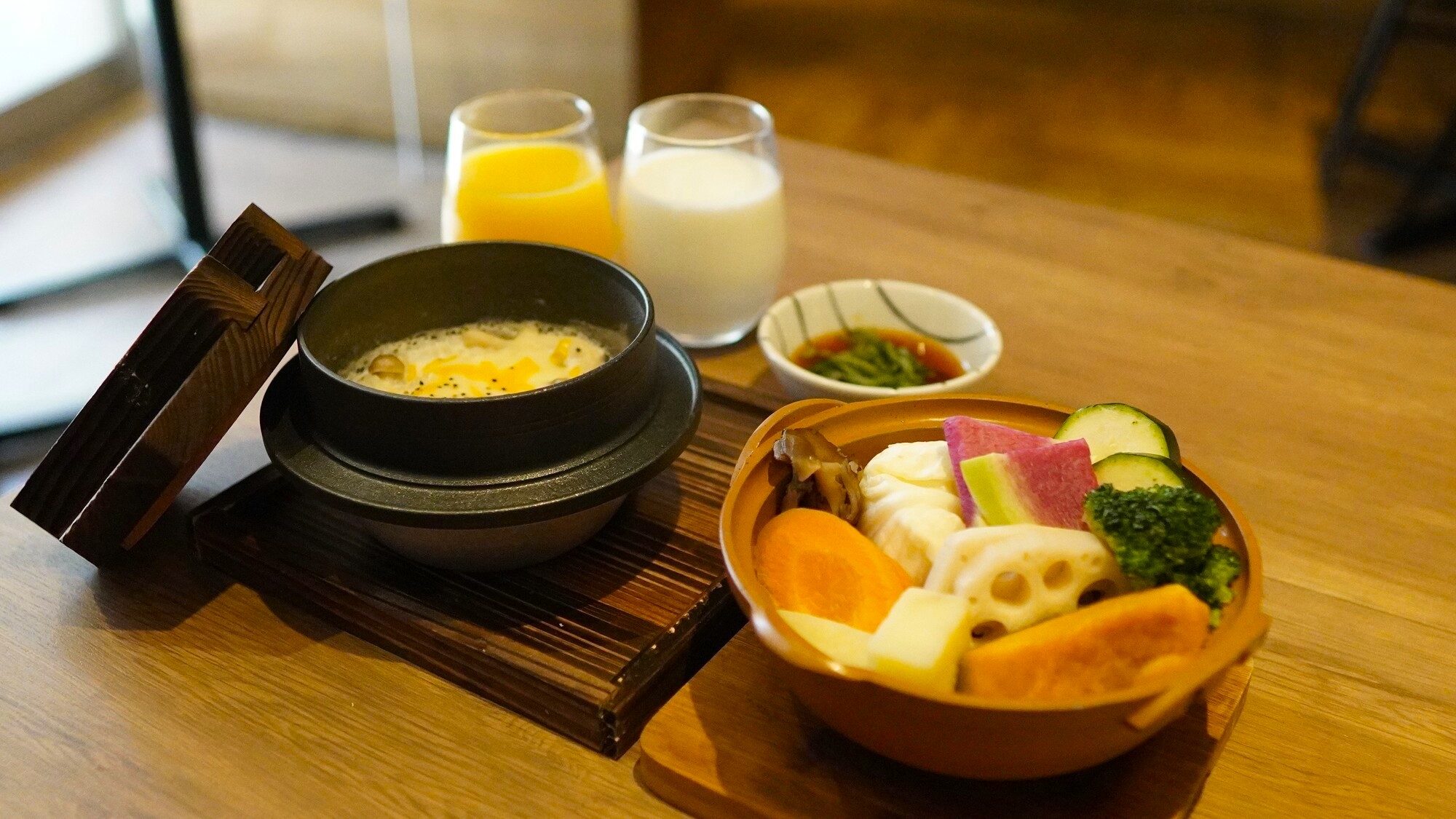 【朝食】変わり種お粥と蒸し野菜