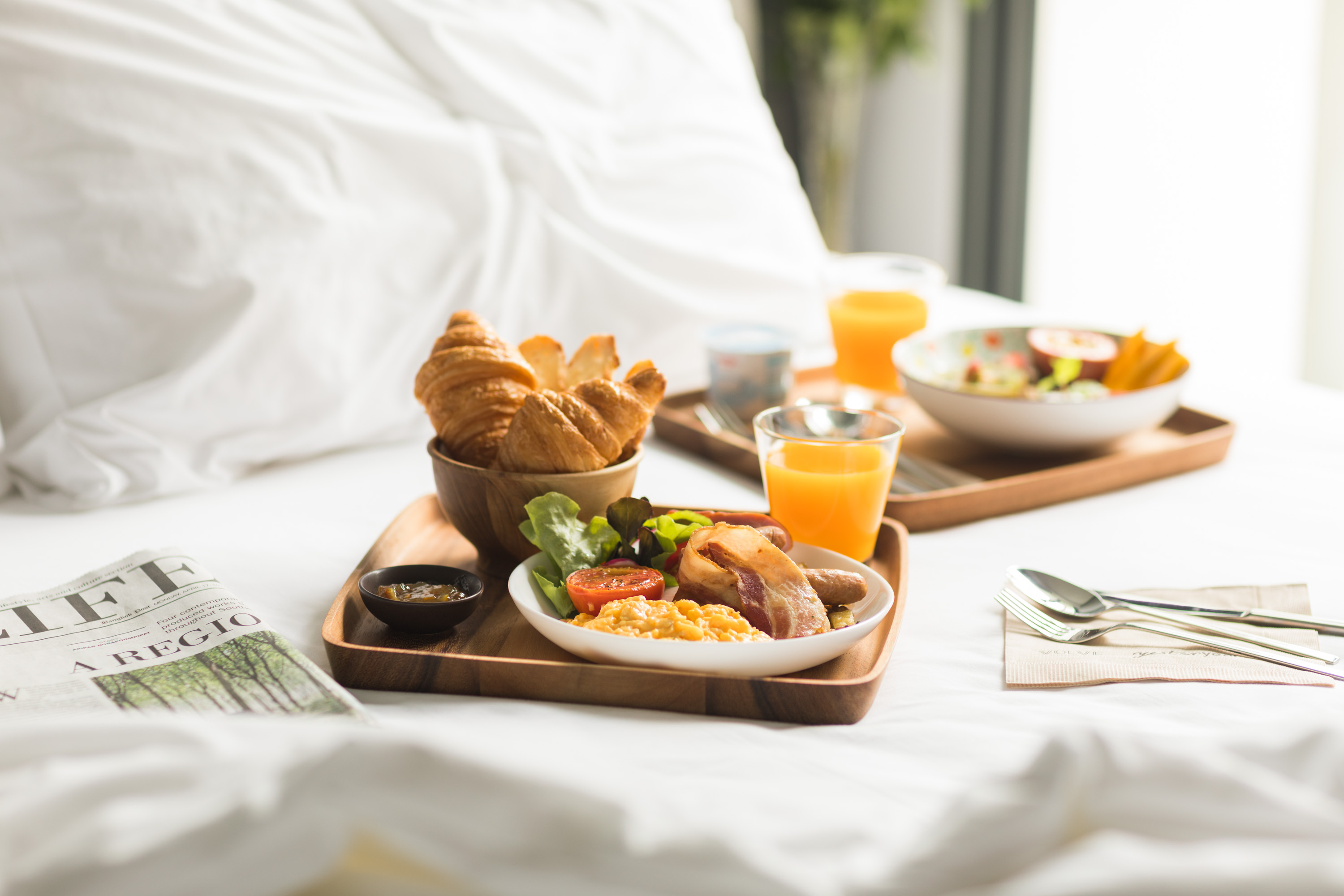 ベッドでの朝食 (Breakfast in Bed)
