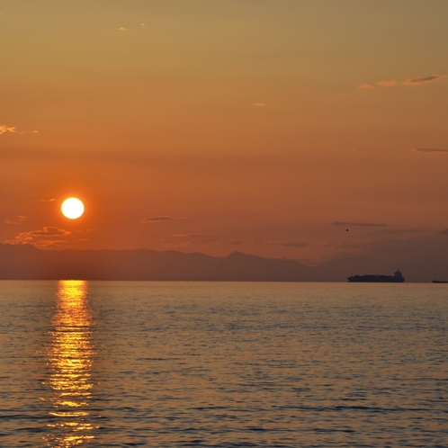 【当館からの眺め】沈みゆく夕日を眺めて