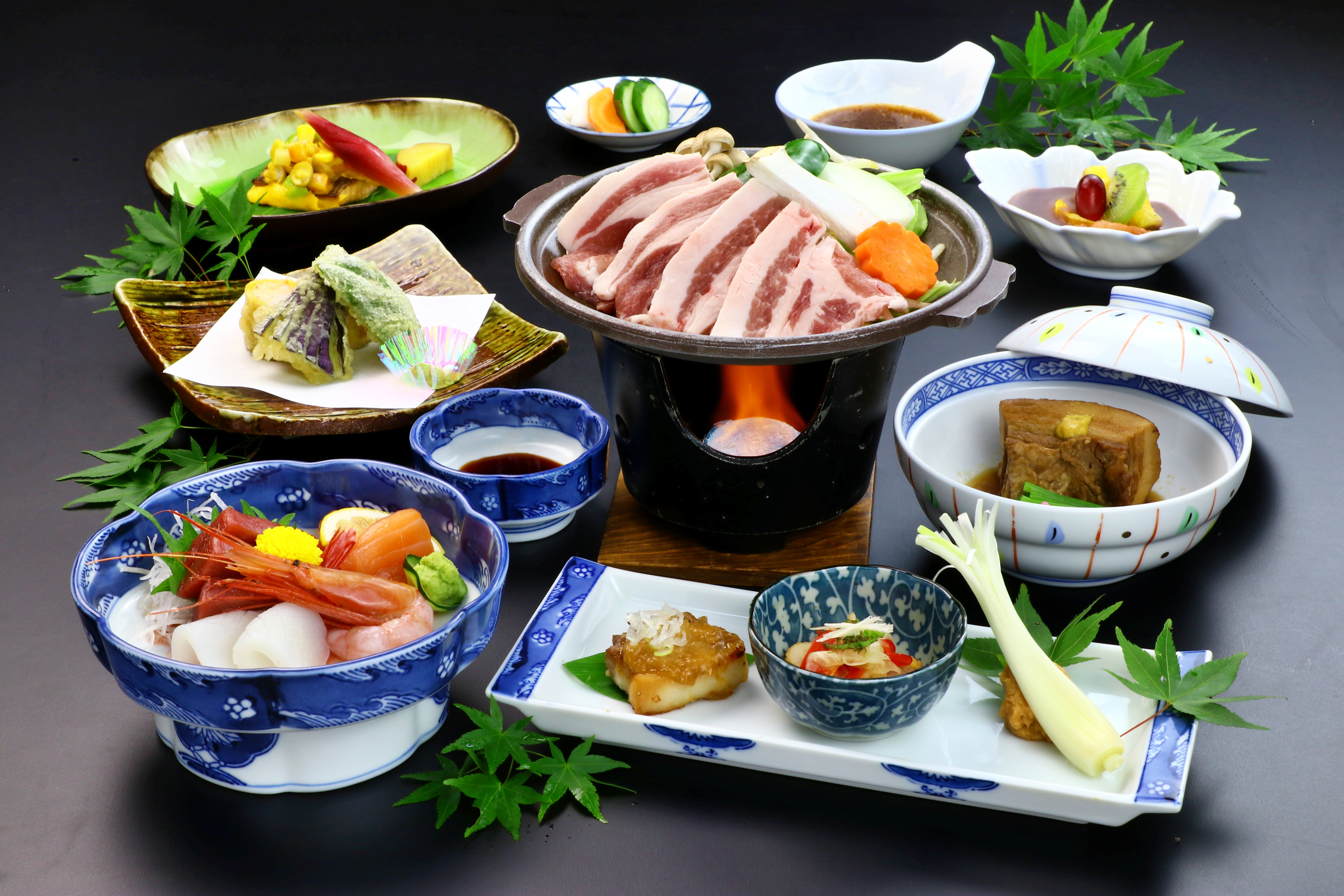 当館のスタンダード会席！ 厳選した食材を使用しています。 彩り豊かな会席をご用意してお待ちしています♪