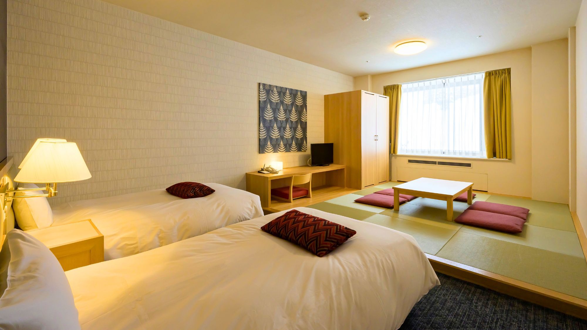 【森のフロア】＜和洋室＊一例＞ツイン＋6畳　禁煙40㎡　ご家族やグループ利用におすすめのお部屋です。