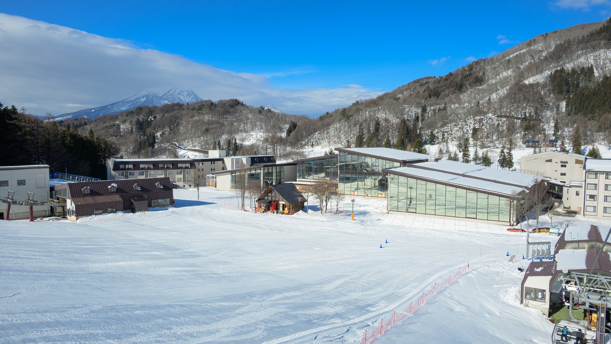 【外観】ゲレンデ直通