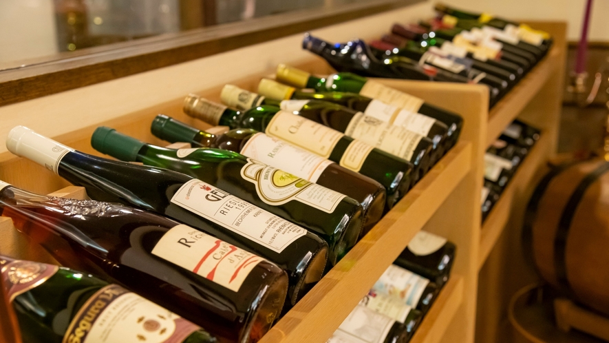 【レストラン】信州のワインも豊富に取り揃えています。