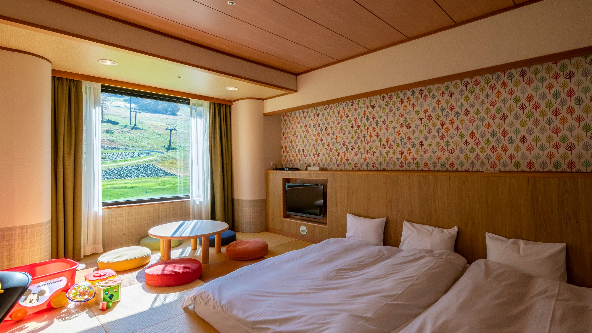 【わくわくわしつ】家具や柱も角のない作りで、安全に安心してお過ごしいただけます☆