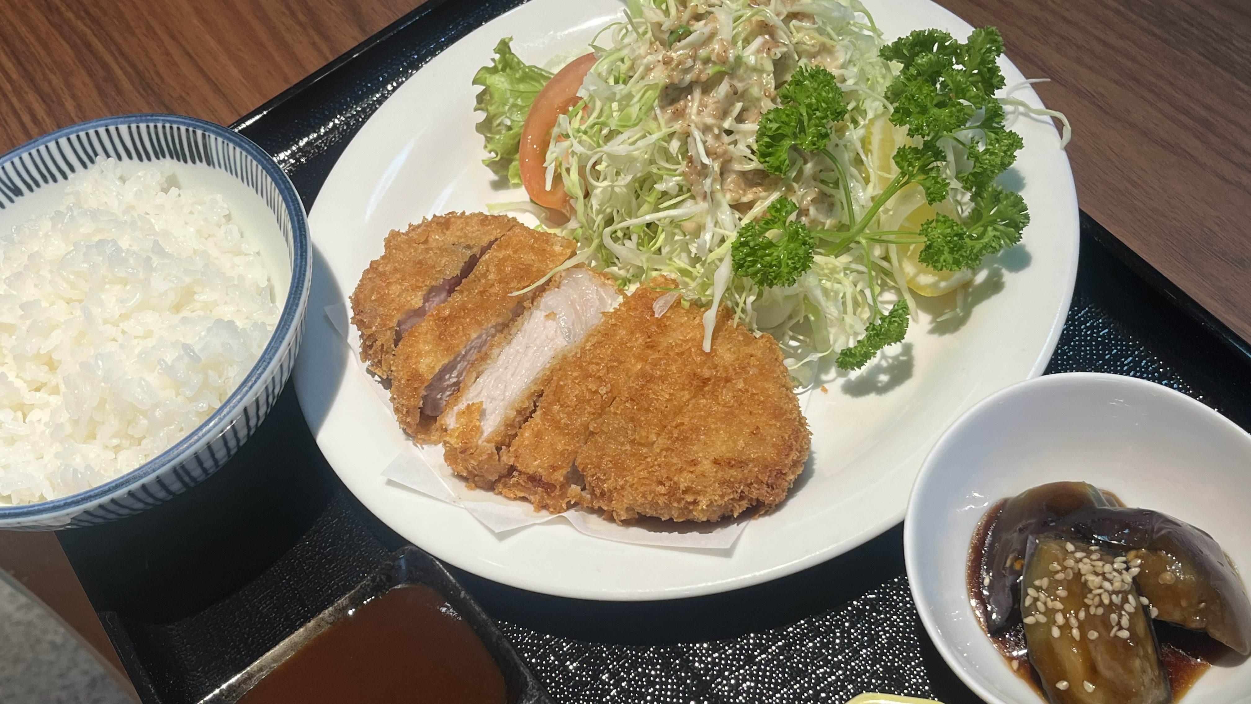 選べる夕食　とんかつ定食