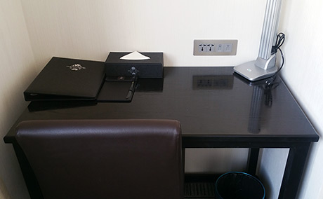 ビジネスデスク