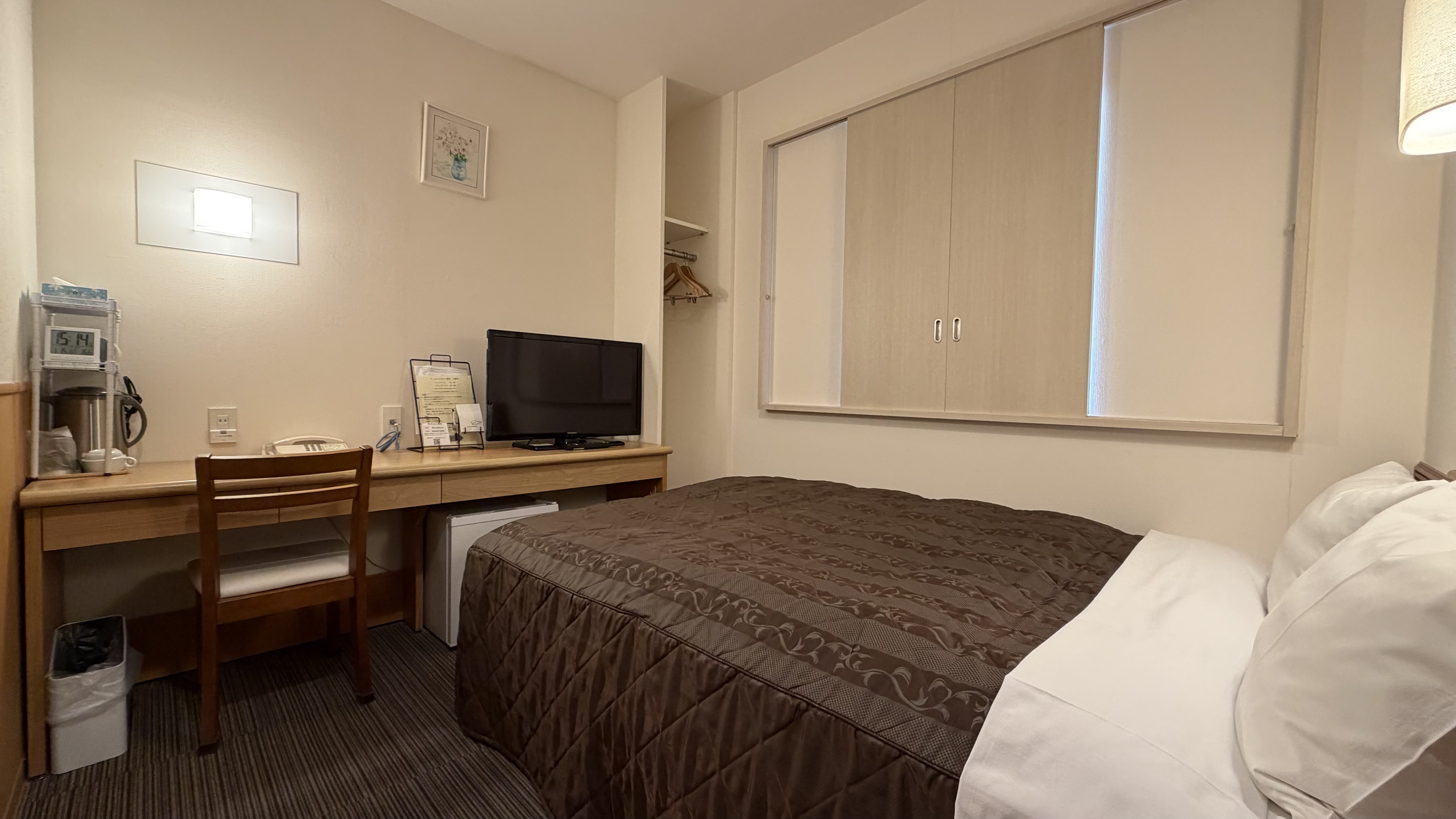 〔コンパクトダブル〕12㎡・シモンズ140cm幅ベッド