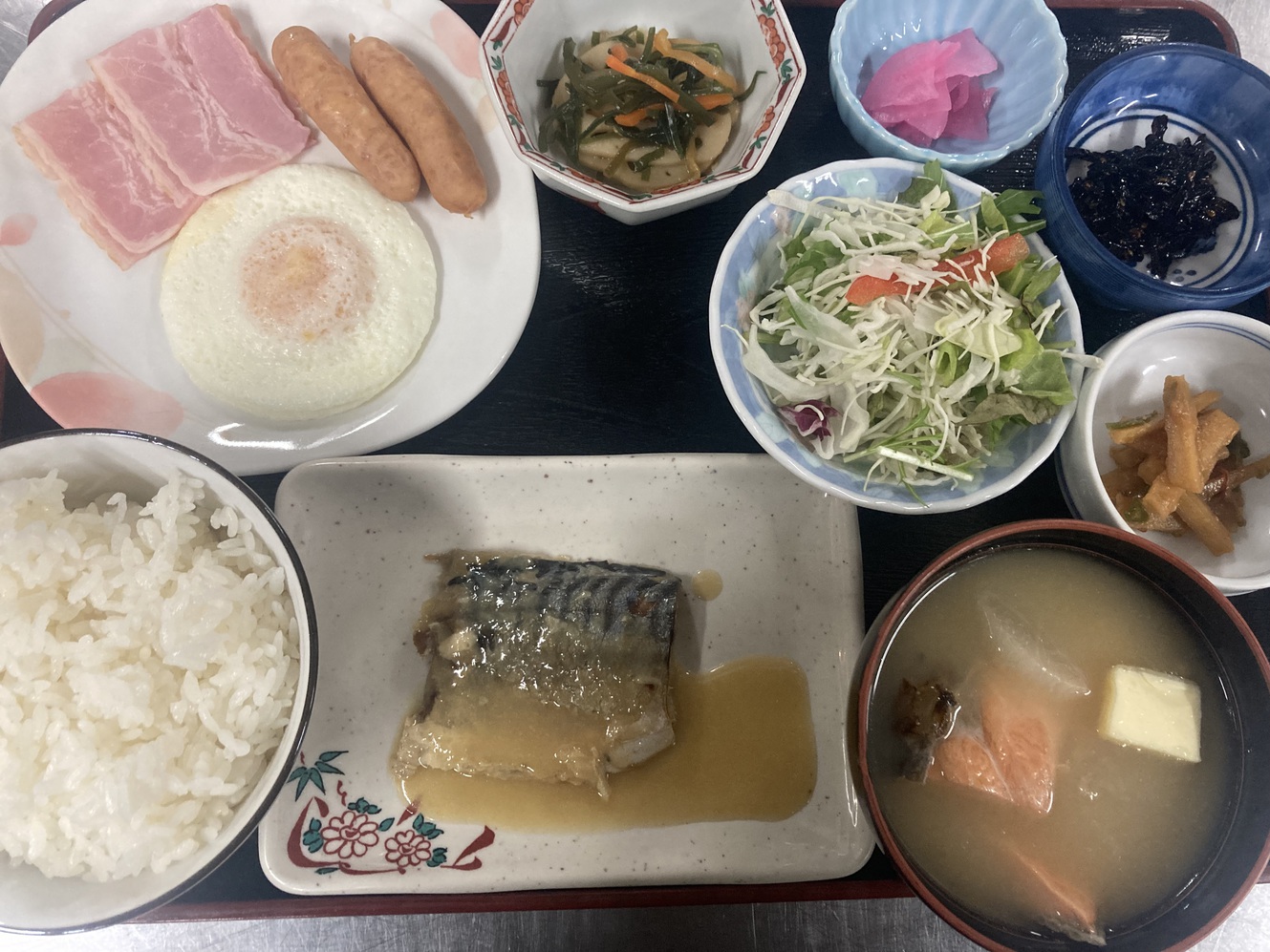 朝食